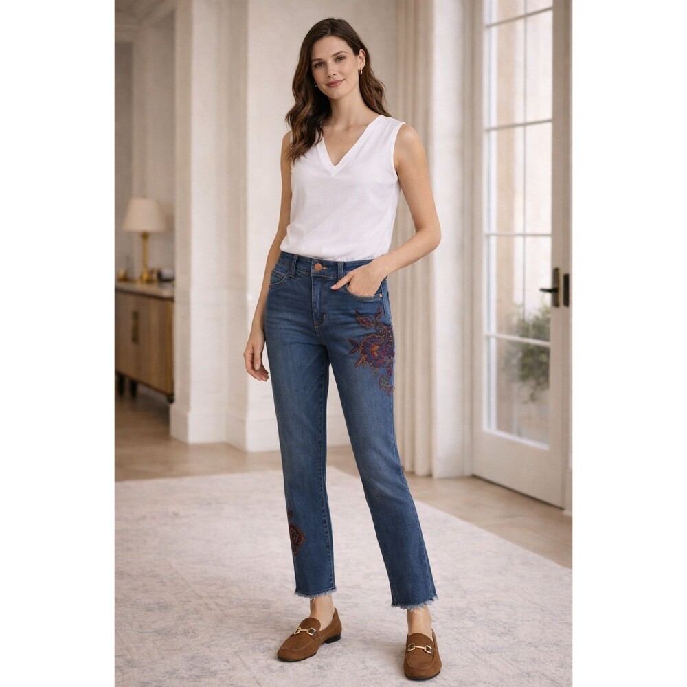 DEMOCRACY Ab Technology New Jeans Embroidered Floral Straight Crop Women Size 2